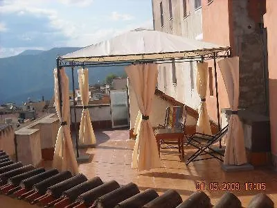 Casa Ottocentesca Nel Borgo بوناي
